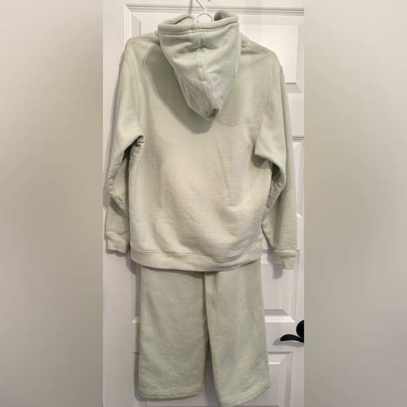 ALO Renown Heavyweight Hoodie and Heavy Weight Sweatpants Set - Picture 4 of 17